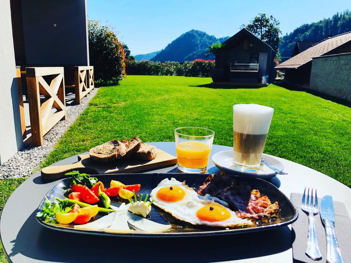 Na Vasi Restavracija In Prenocisca Hotell Škofja Loka Eksteriør bilde