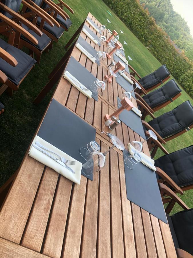 Na Vasi Restavracija In Prenocisca Hotell Škofja Loka Eksteriør bilde